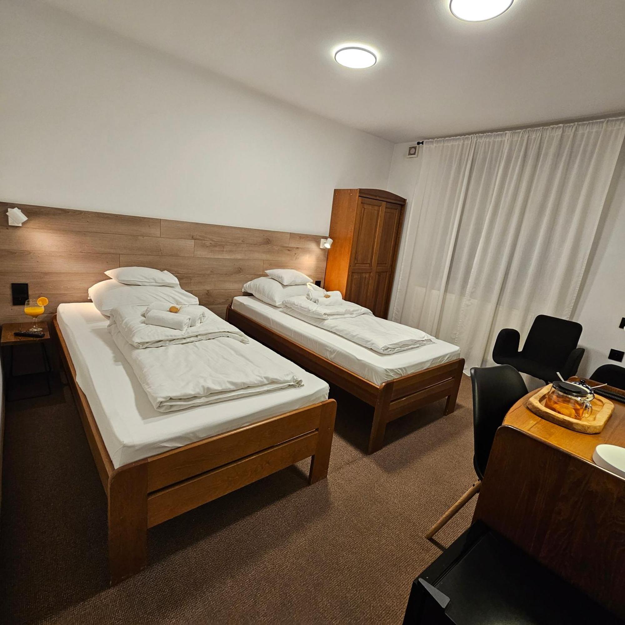 Hotel Protea Boleslawiec Boleslawiec  Buitenkant foto